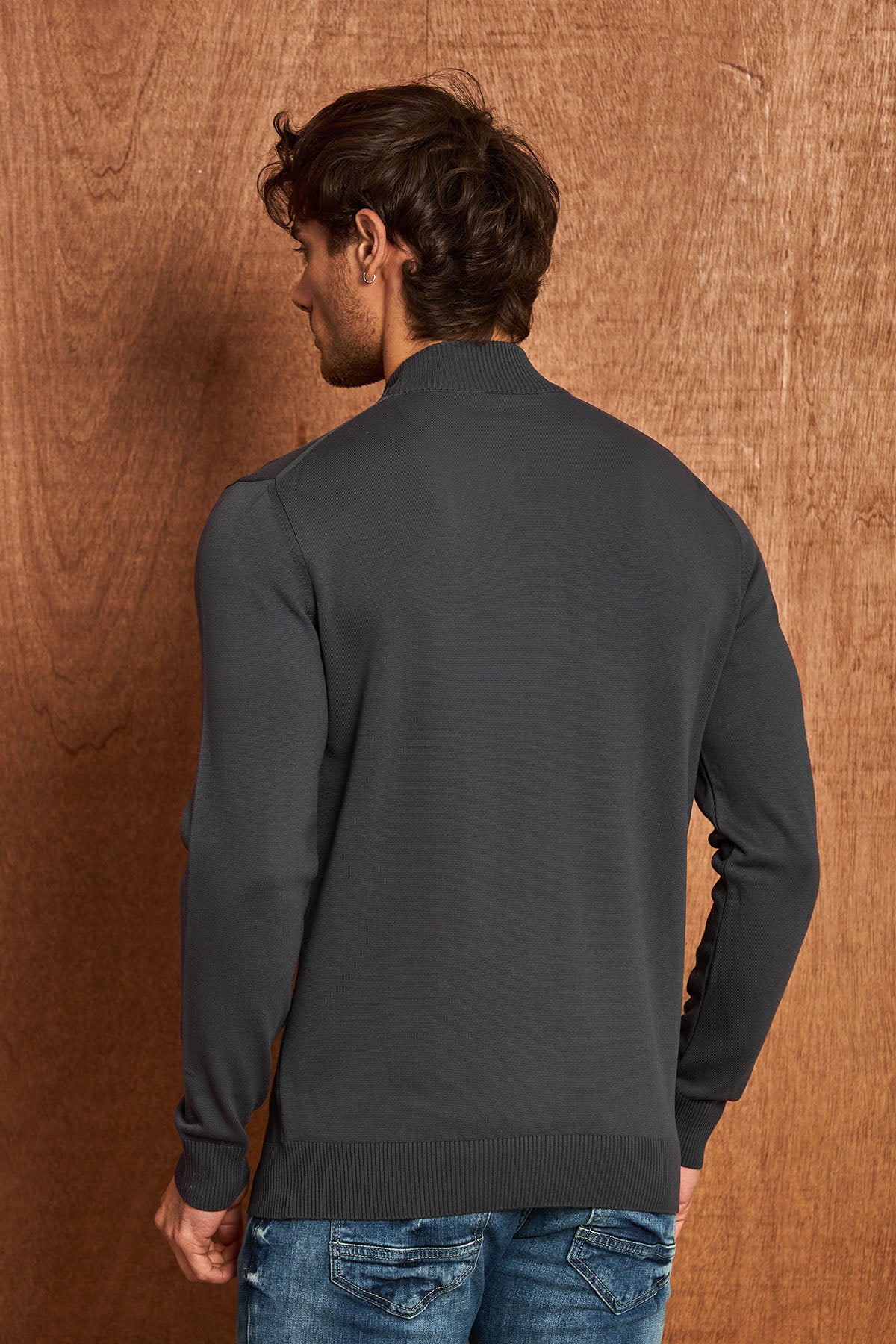 BP201 Herren Pullover mit Stehkragen – Regular Fit