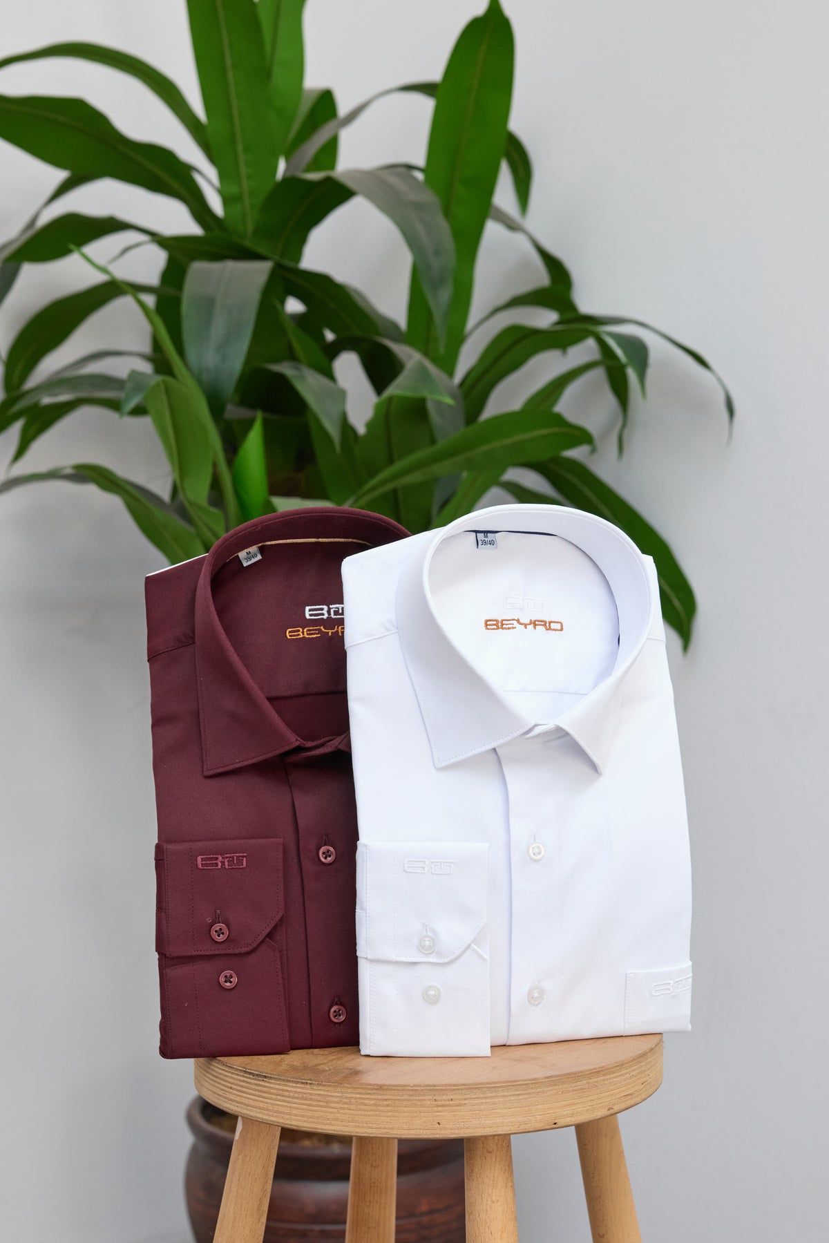 BH100 Klassisches Herrenhemd mit Brusttasche – Bügelleichtes Baumwoll-Satin, Komfort-Passform