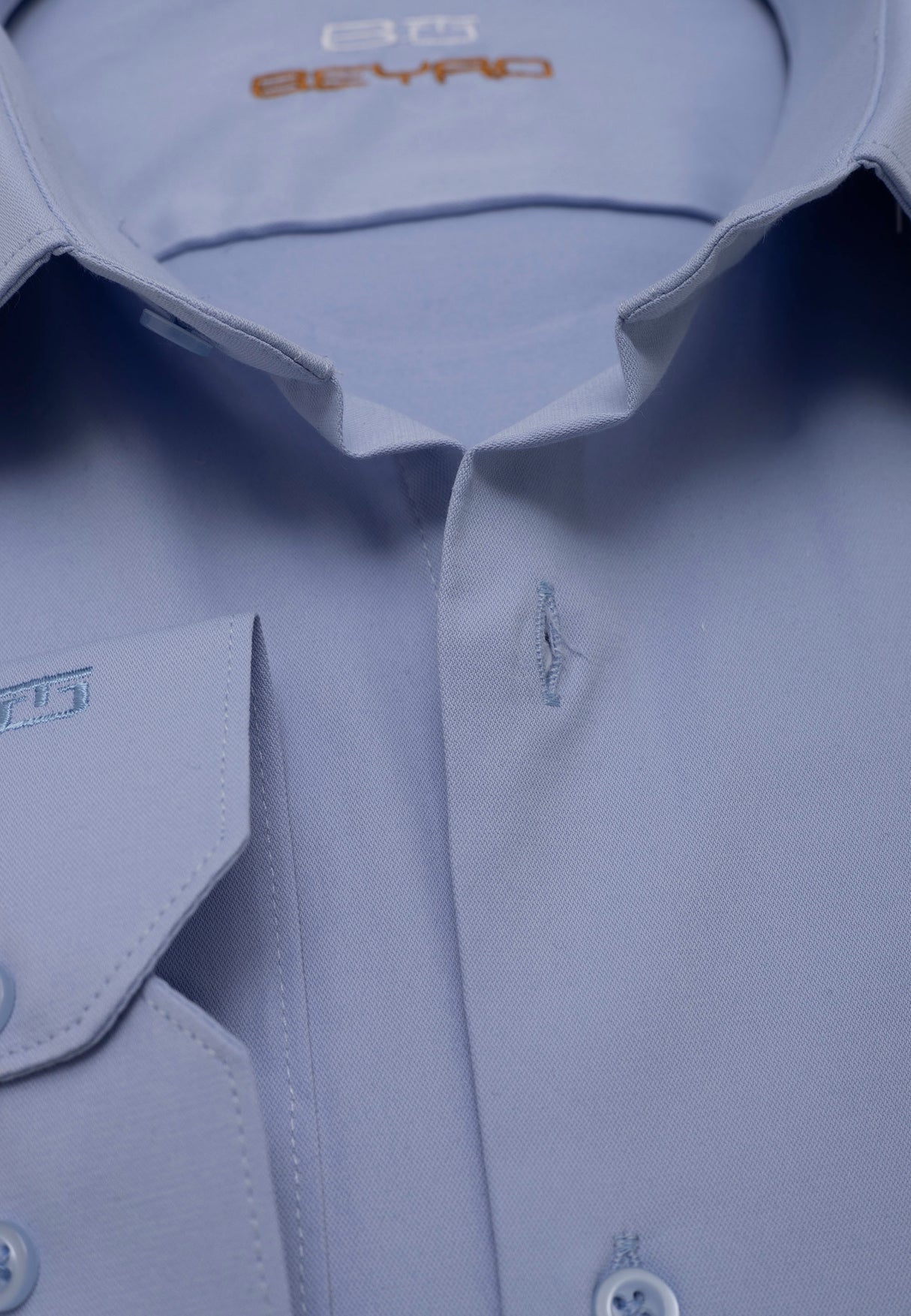 BH100 Klassisches Herrenhemd mit Brusttasche – Bügelleichtes Baumwoll-Satin, Komfort-Passform