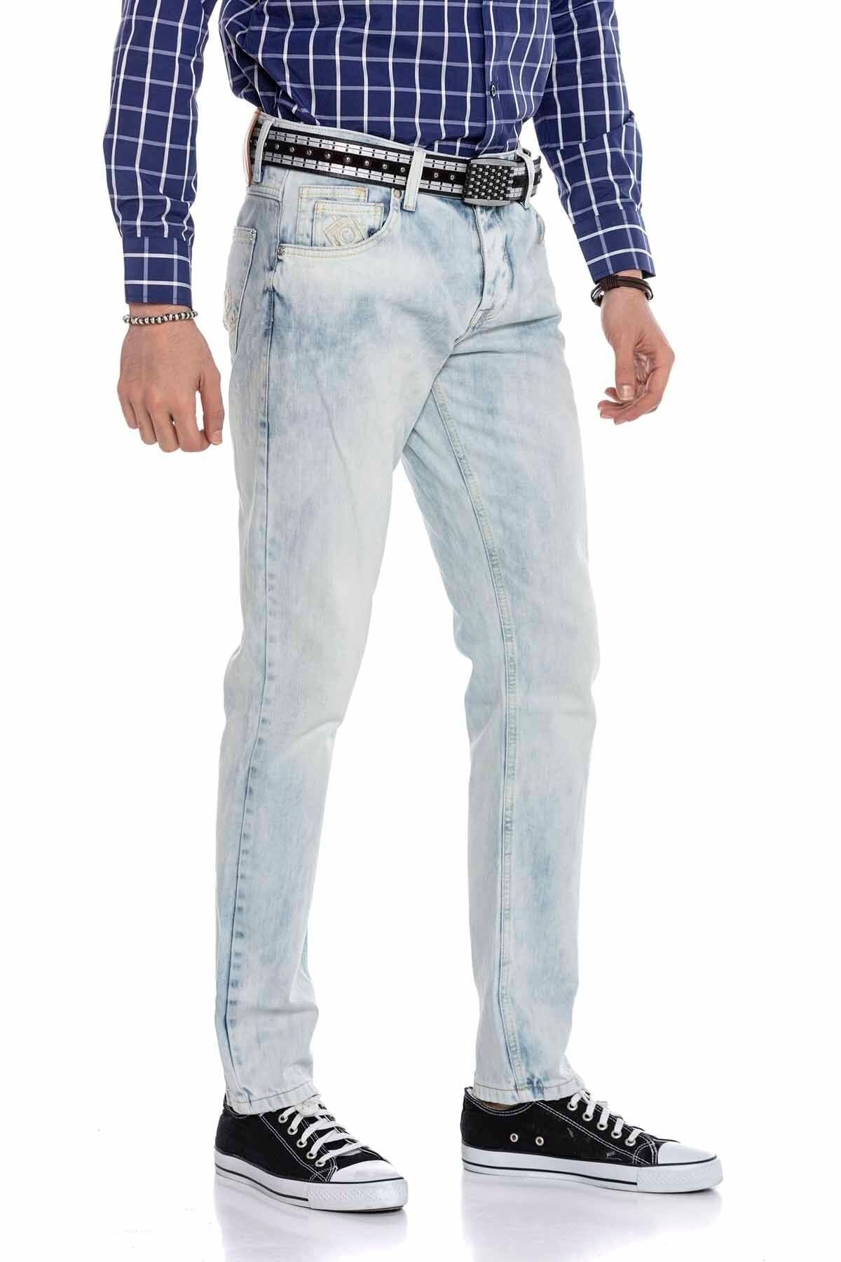 CD319X Men's comfortable jeans in straight fit 